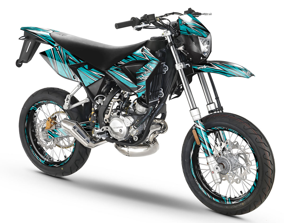 Kit déco 50cc CPI SMX 2005-2015 Cutvector applied on a supermotard motorcycle showcasing a dynamic design.