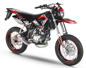 Dekor kit 50cc CPI SMX 2005-2015 Illuzion auf Supermoto-Motorrad mit modernem Grafikdesign.