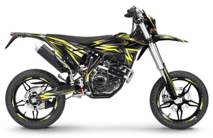 Moto Beta RR 125 LC con un juego de decoración amarillo, gris y negro con líneas dinámicas.