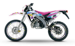Dekor kit 50cc Peugeot XPS Street Evo 2 (2004-2008) Pink Fox | Motorradaufkleber | 50cc Personalisierung | armysctv