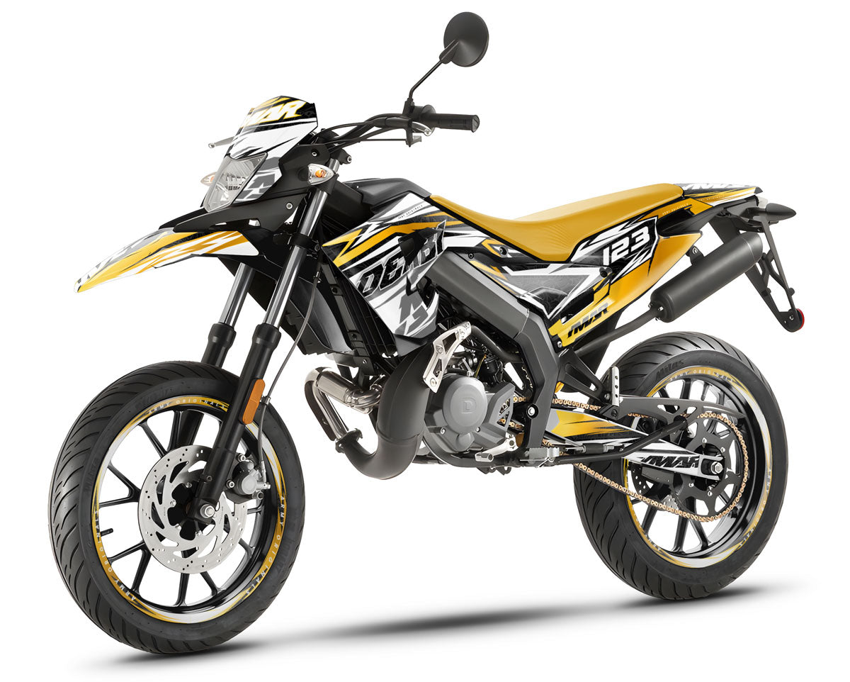 Kit déco 50cc Derbi Senda xtreme 2018-2025 Netlines on a motorcycle in black and yellow design