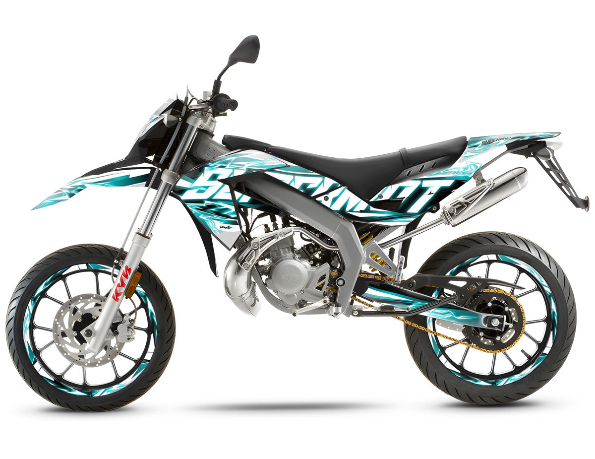 Kit pegatinas 50cc Shaker - Compatible con Aprilia SX/RX 2006-2017 en una moto con diseño dinámico y colorido.