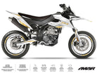 Kit déco moto 125cc Sakti Prem - Compatible avec Aprilia SX/RX 2018-2023 sur une moto supermotard.
