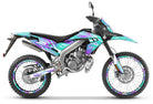 Kit déco Aprilia RX 50cc 2018-2025 MX Sky design vibrant sur une moto tout-terrain.