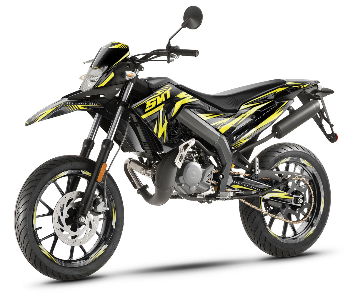 Deko-sett 50cc Gilera SMT 2018-2025 Alpha på motorsykkel, moderne og kraftfullt grafisk design.