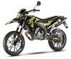 Deko-sett 50cc Gilera SMT 2018-2025 Alpha på motorsykkel, moderne og kraftfullt grafisk design.