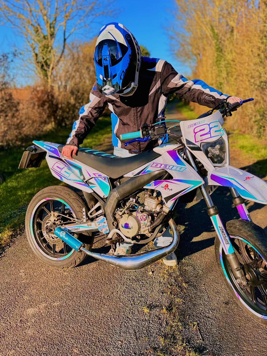 kit-deco-50cc-derbi-rose-et-bleu