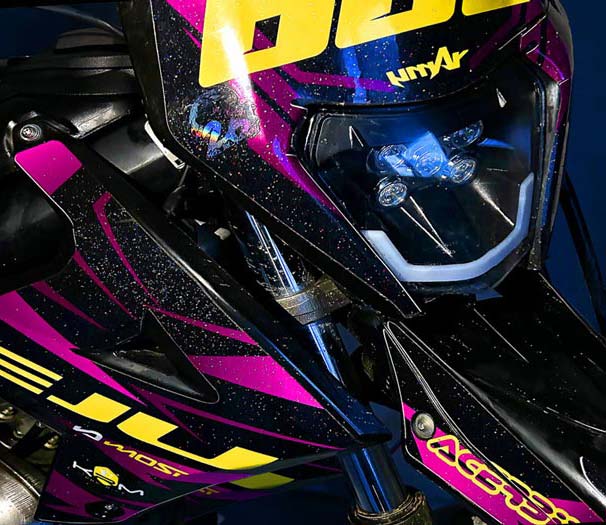 kit-deco-50cc-rieju-mrt-finition-paillettes