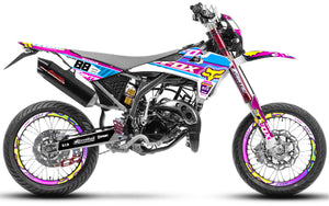 Kit déco Fantic 50cc 2017-2022 Pink Fox | autocollants moto | personnalisation 50cc | armysctv